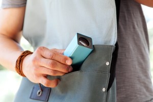 Lytro Lifestyle Electric Blue_Bag