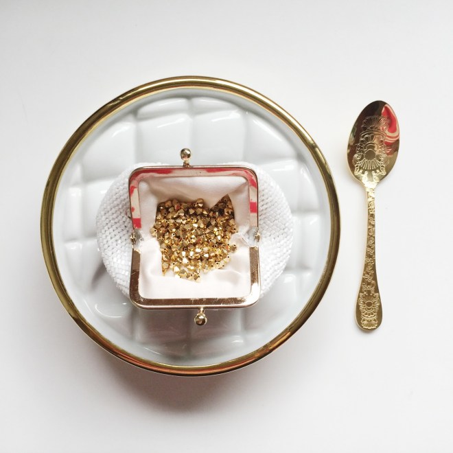 charlate-bead coin bag 1